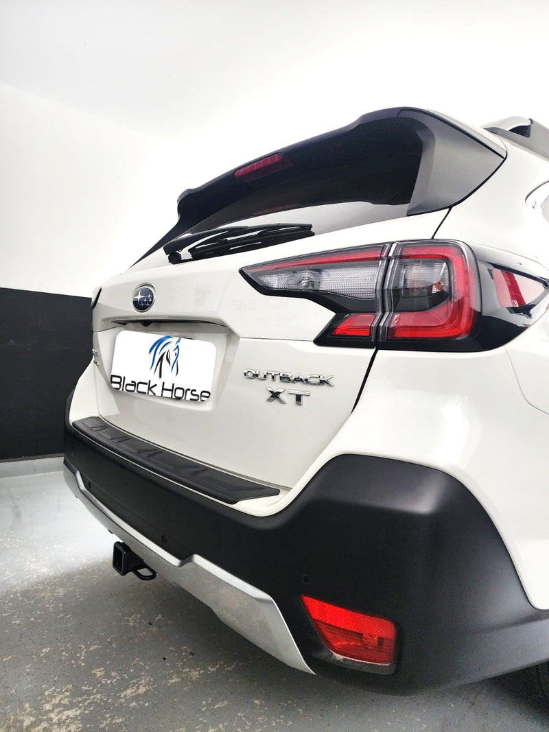 Tirón de arrastre Curt SUBARU OUTBACK 20-25 - Black Horse Mx