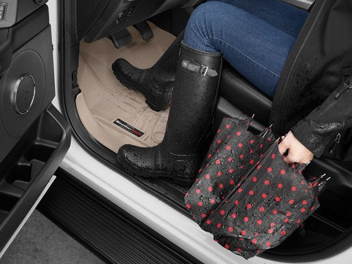 Tapetes WeatherTech Jeep Wrangler Unlimited 4 dr 18-23 1a Fila NEGRO HP - Black Horse Mx